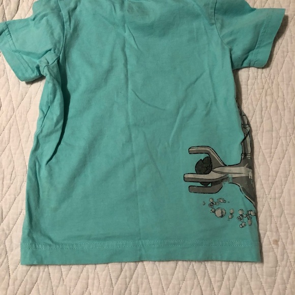 Hurley size 4 or 3-4years decorative tshirt - Picture 4 of 4